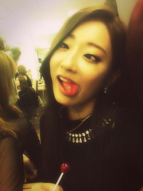 I love her tongue