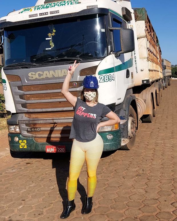 Brazilian truck hood