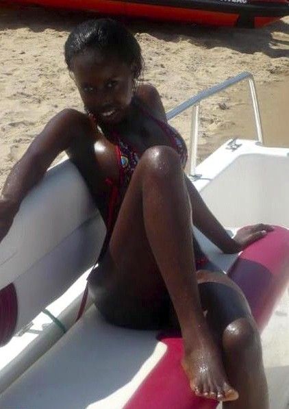 Suck her feet