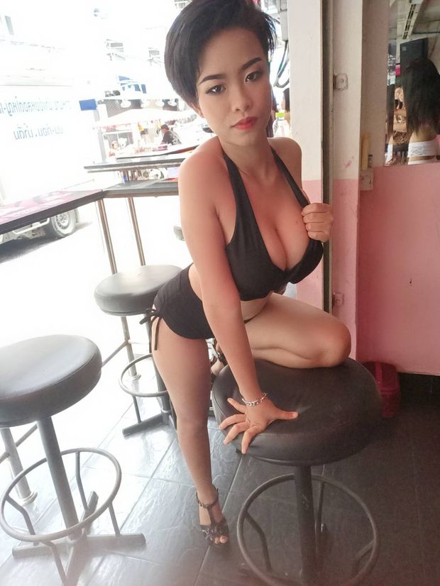 Bargirl from Pussy Club on Soi 6, Pattaya - Thailand.