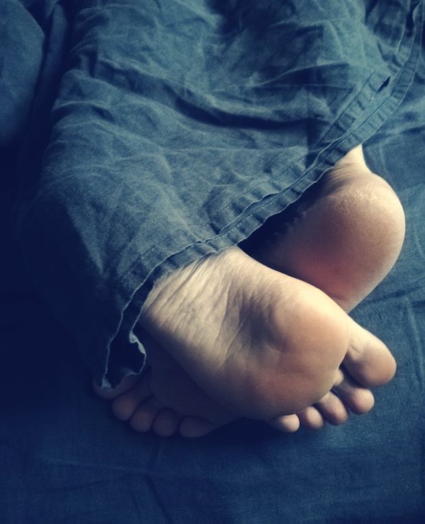 fetish feet - Cumtribute & send it to xpresso19 (at) Hotmail dot fr #