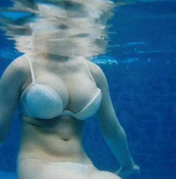 Rui Kiriyama sexy swimming (LCBD-00579)