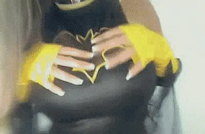 Batgirl tits