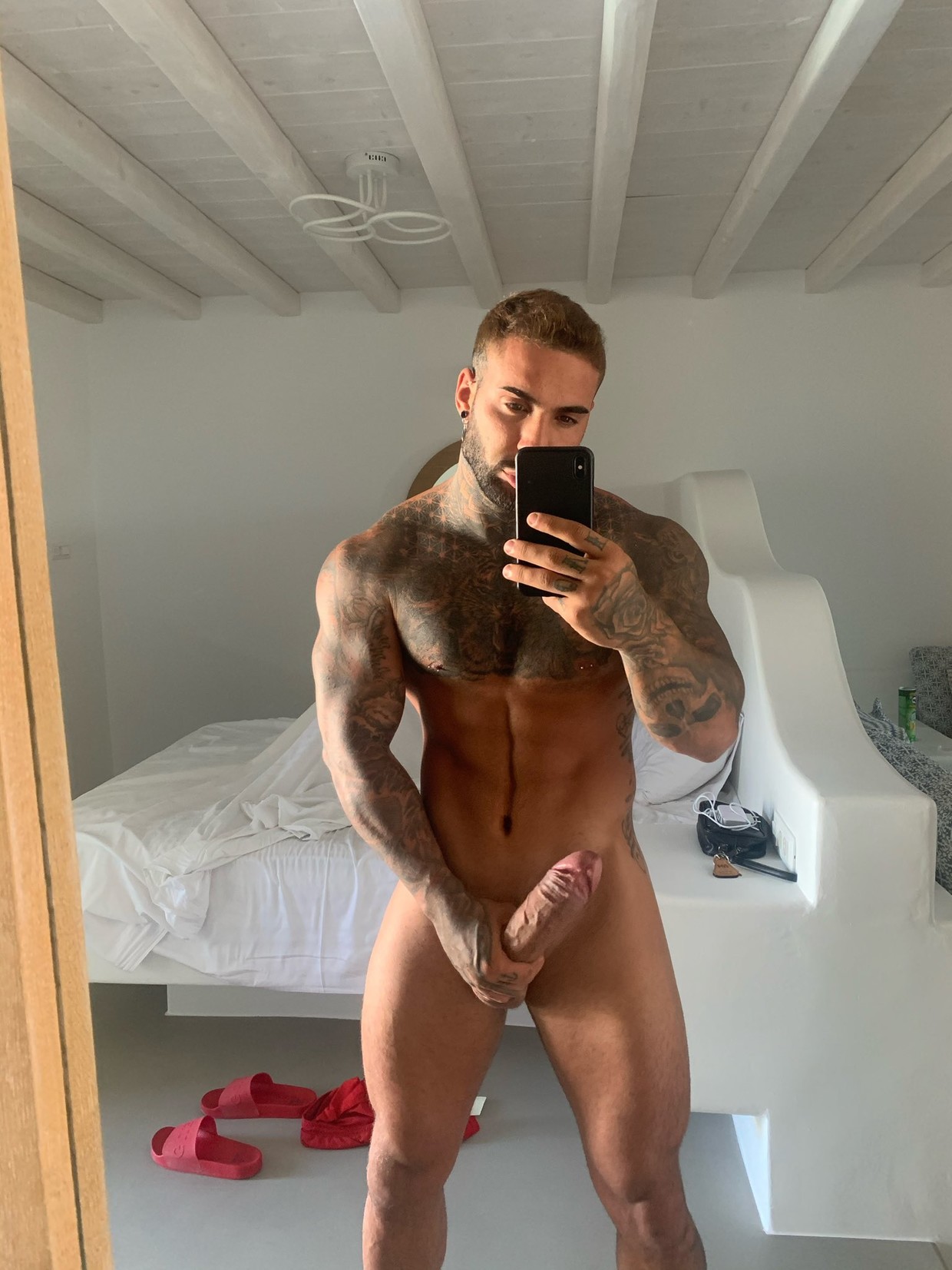 Quiero comerme esa polla enorme!