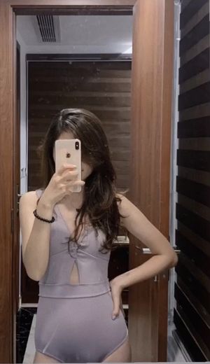 Girlfriend with small tits