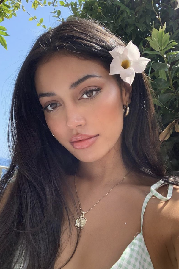 Cindy Kimberly Blooming Flower