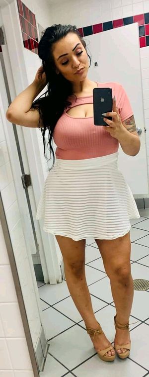 Amber's looking for a good lay