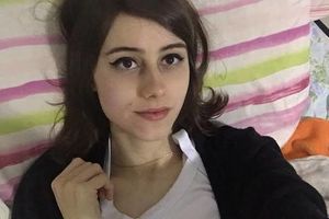 Sayuri Mattar - very glamorous