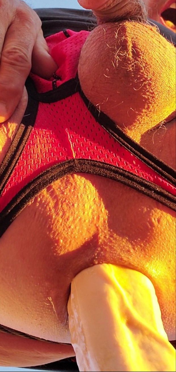 Outdoor ass fuck 2