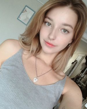 Angelina - Cute face