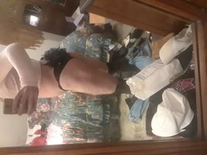 Super horny houseboy wants to be your pet or girlfriend