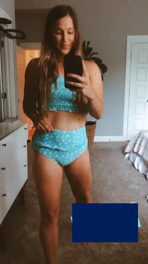 You love when your wife sends bikini pictures to your friends