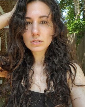 Zehahahava is one fucking sexy ass woman