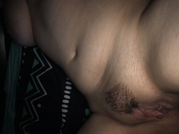 Hot night waiting for the daddies