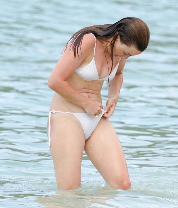Melissa George in her wet bikini