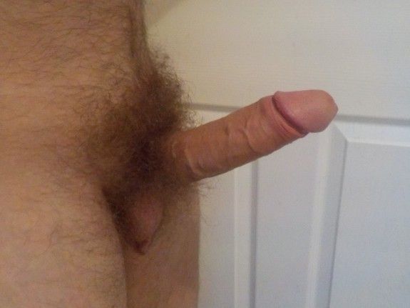 Erect dick side on view