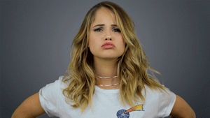 Debby’s Kissy Face