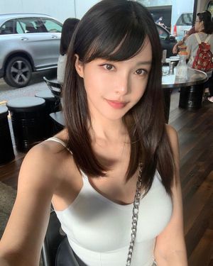 She would be perfect for porn