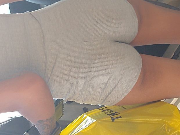 Jaee and her amazing ass