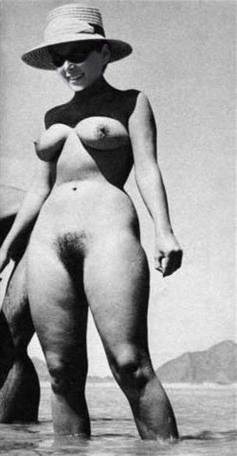 Yvonne-hot and hairy
