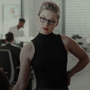 Melissa Benoist - Supergirl