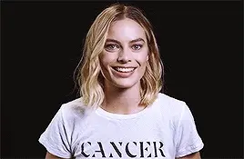 Margot Robbie Sexy Smile