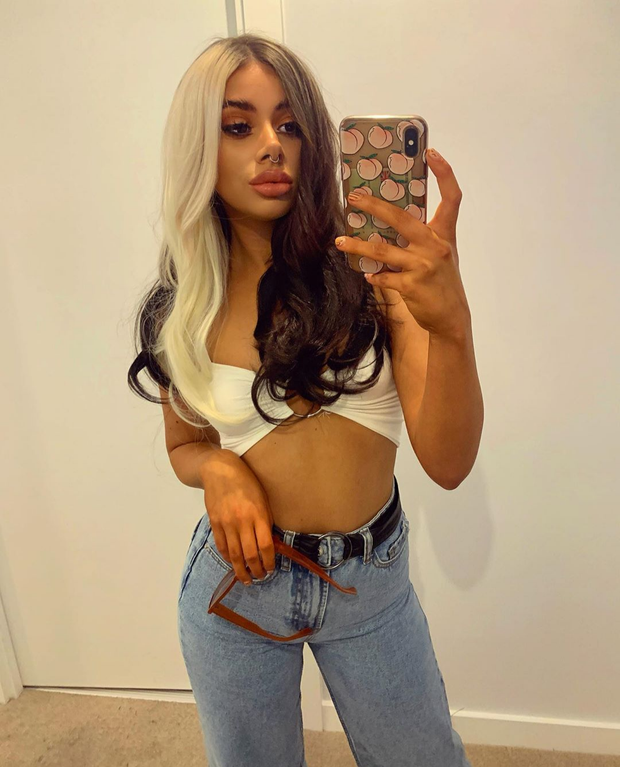 sexy selfie