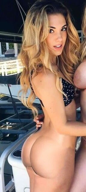 ☆ Lexi Ingham bare ass honey (Fake)