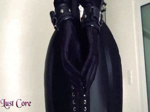 Arm binding of a blonde slave