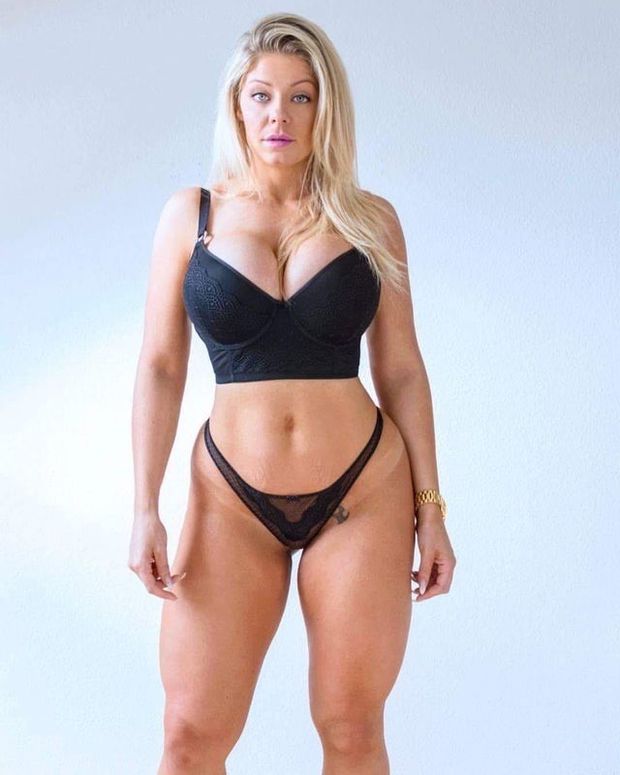 Busty Milf Mia Sand #3