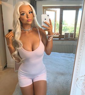 Busty blonde bimbo