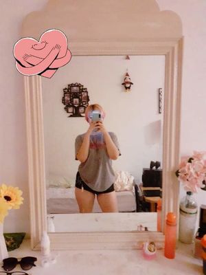 Sexy feminist and hot looking for sex