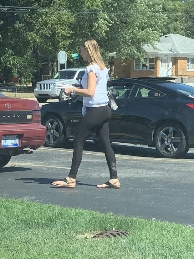 Nice buns in some yoga pants