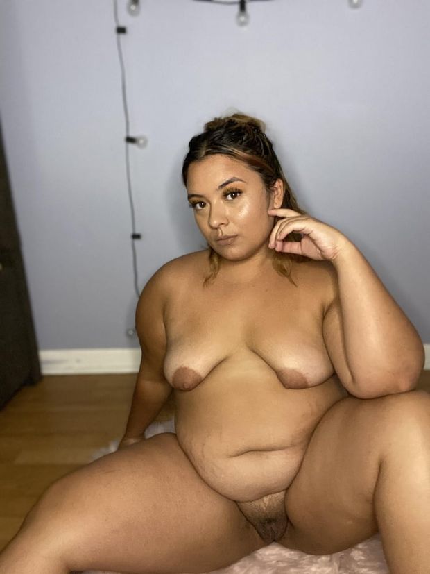 BBW with small saggy tits