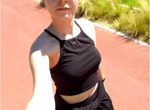 Outdoor tits