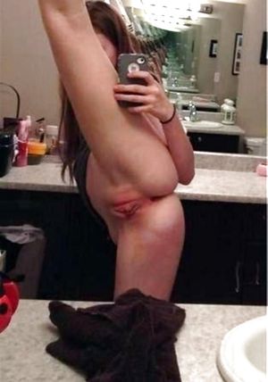 Pussy selfie