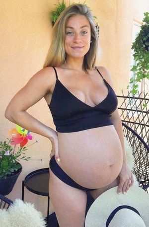 My cousin and my aunt have good news for me!/Origin