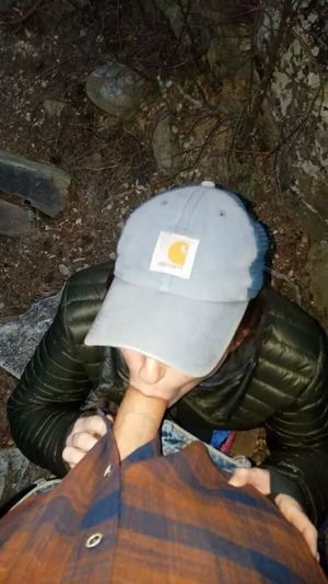 Blowjob outside in the winter is the best