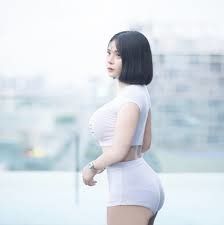 Nichada Jujak- There’s balance with the thiccness