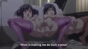 Mom teaching daughter how to make a pose to receive cock