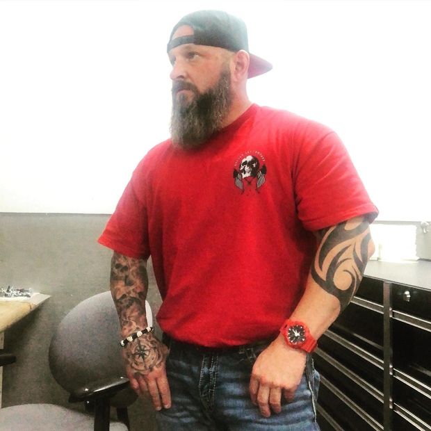 Big Daddy Beastin at work!