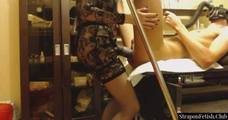 Guy Fucked With Huge Strapon Dildo On Homemade Pegging Video