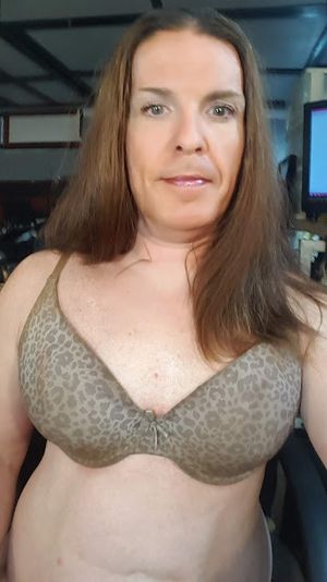 PICS OF ME IN OUTFITS, JUST POSING, RANDOM