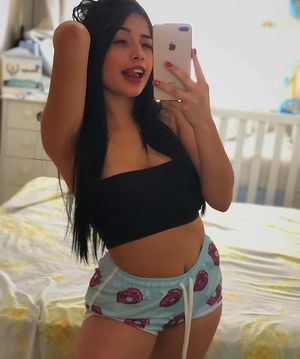 Sexy non-nude selfie