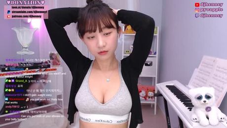 Can you touch your belly with your elbows