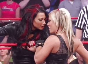 Tara and Madison Rayne Kiss