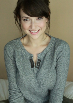 Milana Vayntrub