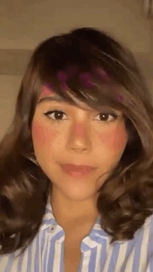 Neekolul’s duck face suggests...she wants your cum!