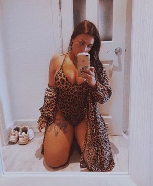 Huge tits with a side of thick thighs