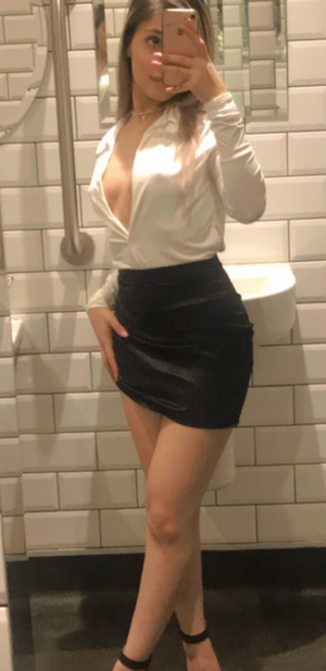 sexy work selfie